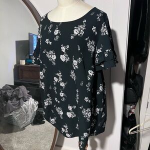 Floral Green and White Women's Top
